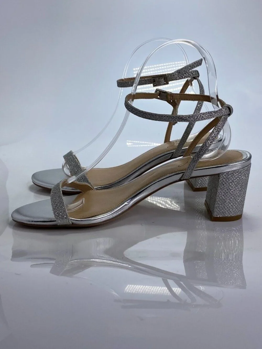 Jewel Badgley Mischka Women's Silver Glitter Strap Almond Toe Heel Sandal Sz 7.5